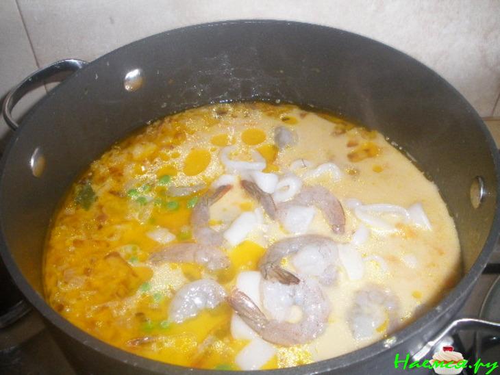 Кремовый суп с морскими гадами