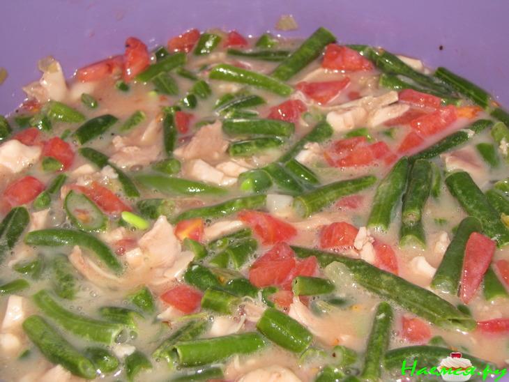 Киш с курицей и стручковой фасолью