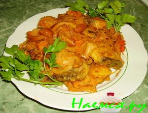 Бигос рыбный