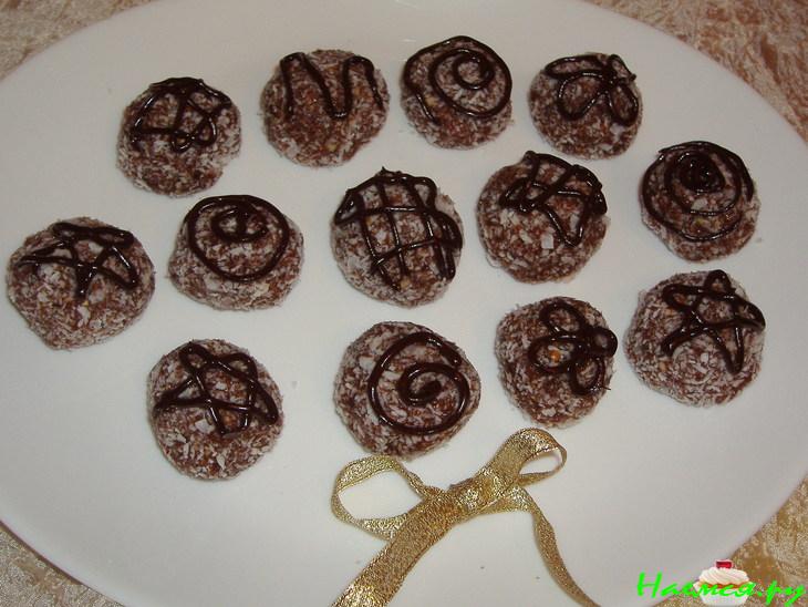 Конфеты вафельно-медовые с изюмом и орехами