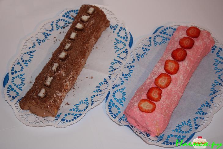 Нежные рулеты с баунти и клубникой