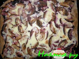 Пирог брусничный с яблоками и бананом