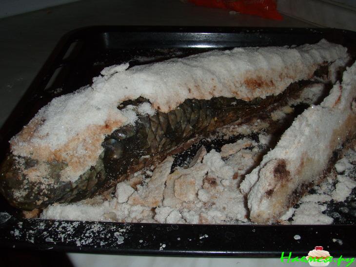 Рыба запеченая в соли
