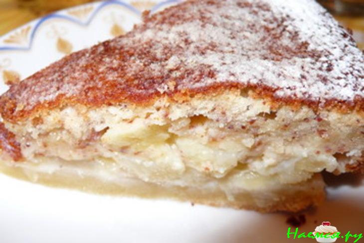 Ананасовый пирог со сливками и миндалем