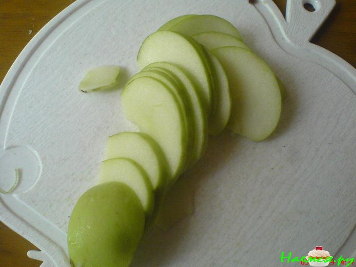 Яблочно-луковый киш с ветчиной