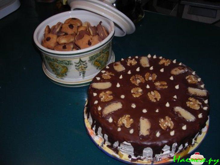 Торт вишнево-шоколадный