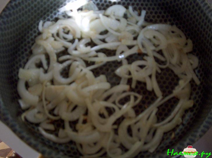 Кальмары в овощах