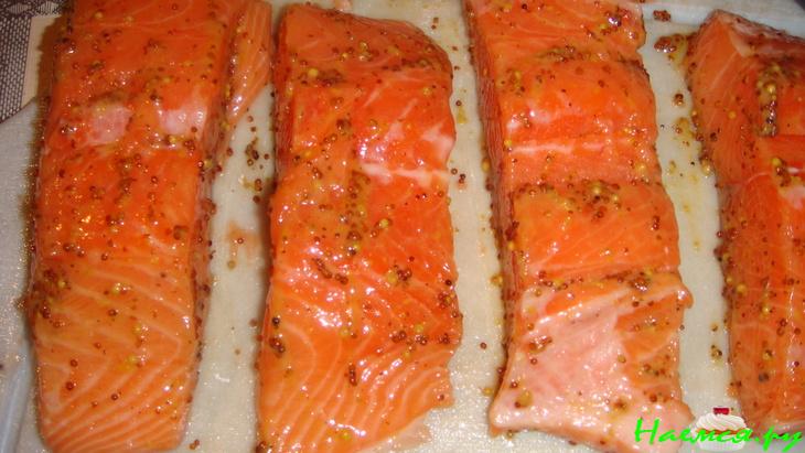 Форель "Дижон" с горчичей, медом и лимоном