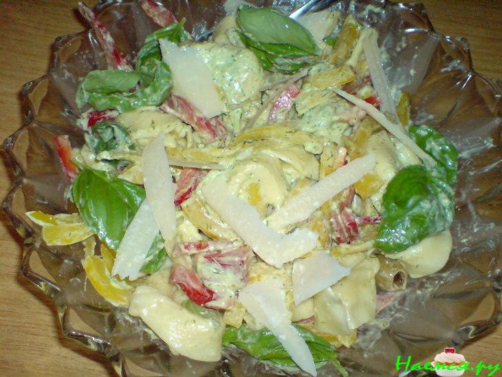 Салат из Равиоли с песто Салат из Равиоли с песто