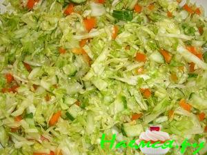 Салат весенний со свежей капустой Салат весенний со свежей капустой