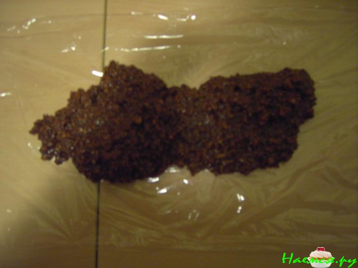 Сладкая колбаса с орехами и сгущенкой