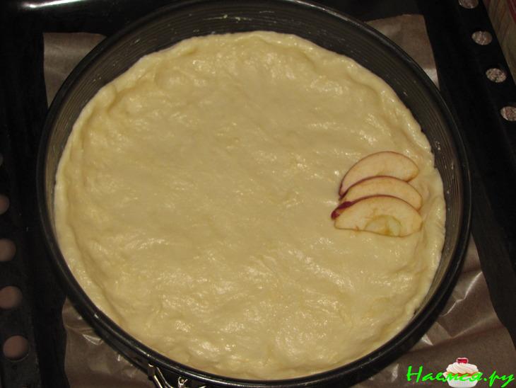 Пирог с яблоками и клюквой