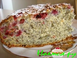 Клюквенный кекс с маком