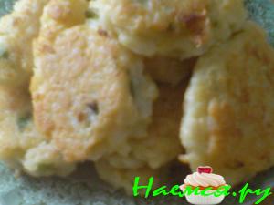 Рисовые котлеты с сыром и зелёным лучком