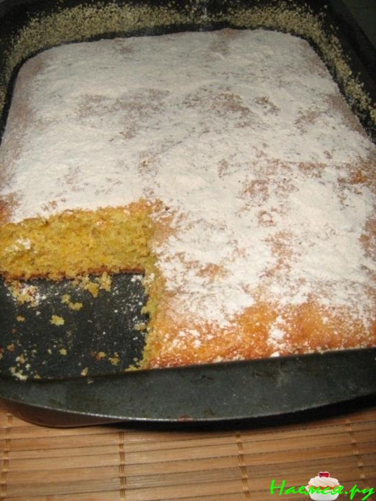 Морковный кекс на сметане с корицей