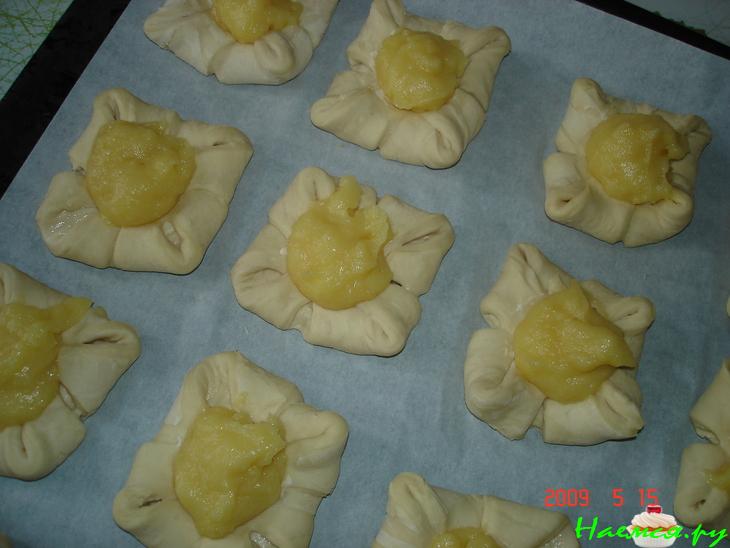 Пирожные "Розанчики" с заварным кремом и фруктами (по мотивам датской выпечки)