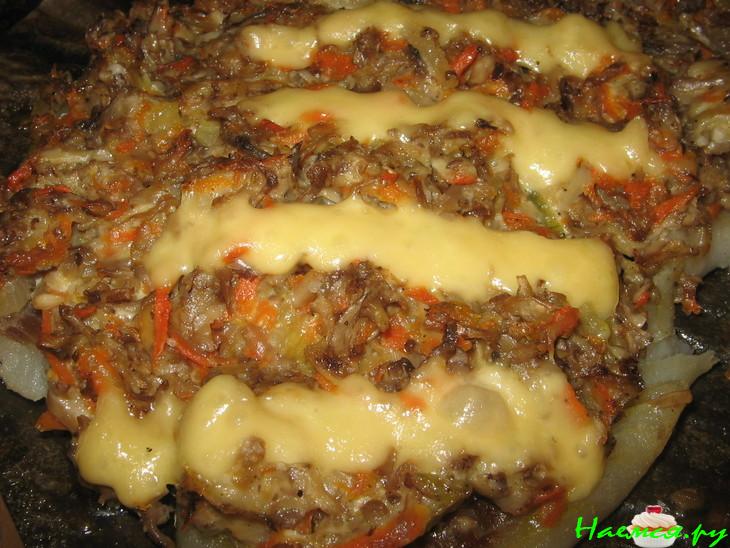 Рыба запеченная под грибным соусом Рыба запеченная под грибным соусом