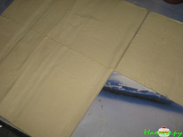 Торт "Наполеон" из готового теста Торт "Наполеон" из готового теста