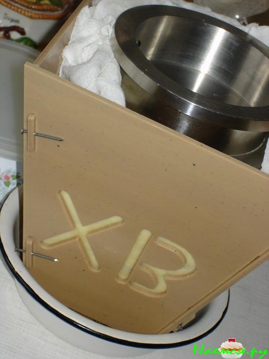 Пасха творожная с изюмом и цукатами Пасха творожная с изюмом и цукатами