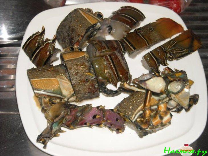 Linguine con aragosta. Омар с пастой в томатном соусе 