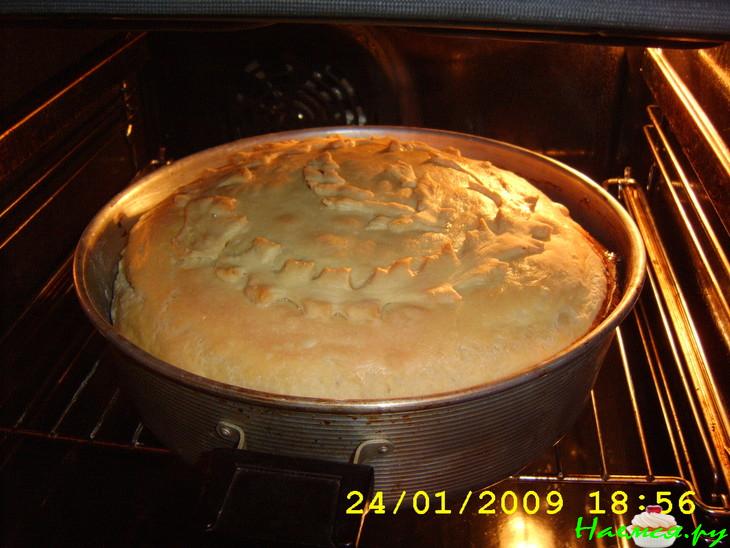 Пирог с мясом и картошкой