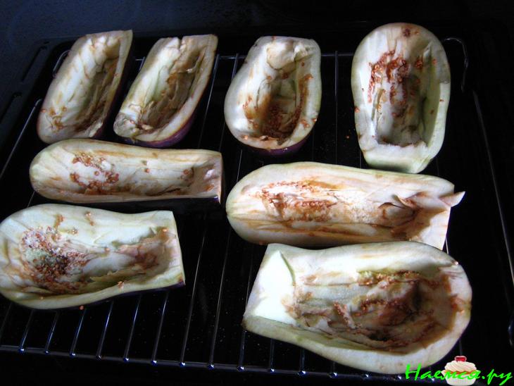 Лодочки из баклажанов