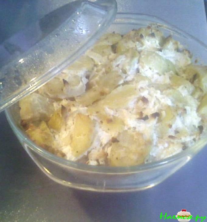 Картофель запеченный с рикоттой и луком