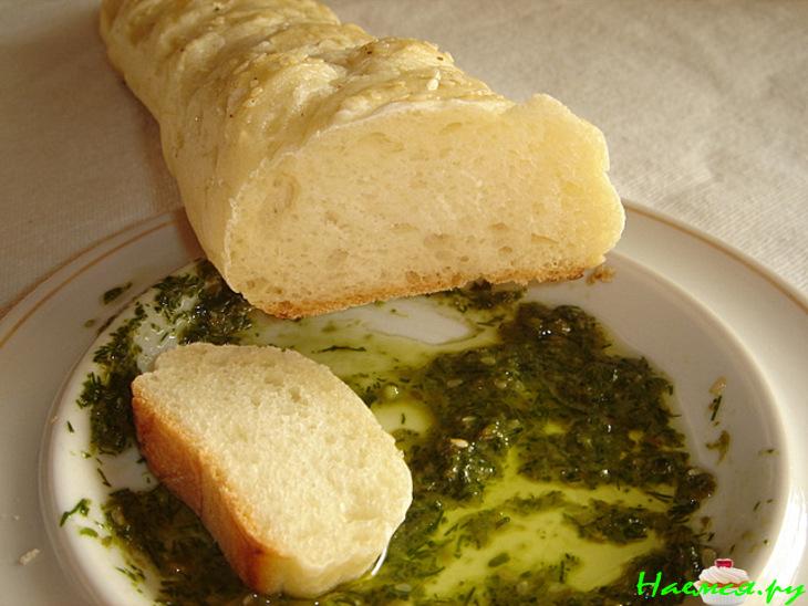 Морской гребешок в кунжуте с зеленым соусом