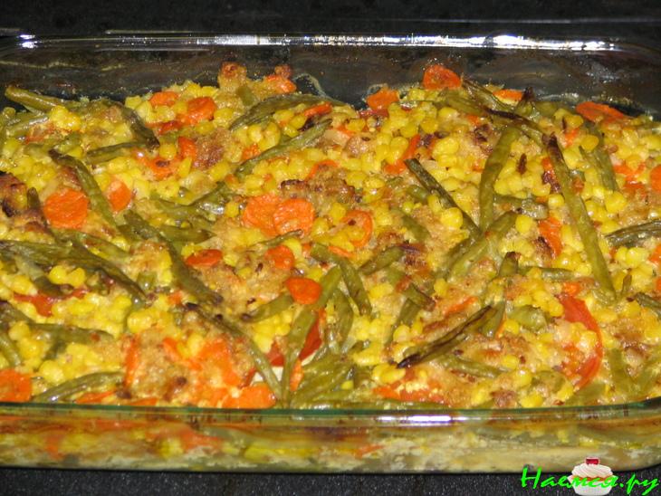 Курочка с овощами в сметане с сухариками