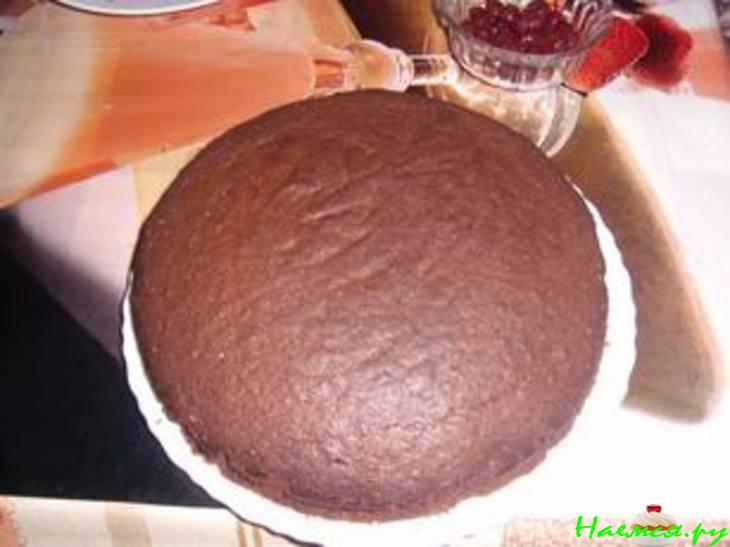Шоколадно-вишневый торт