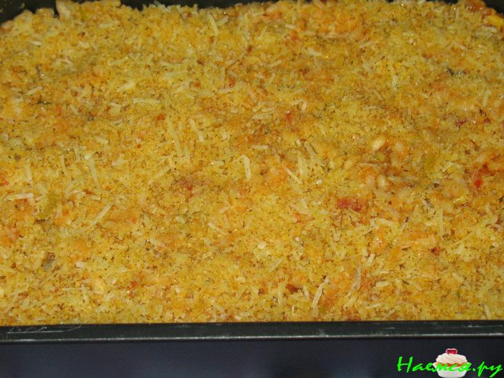 Средиземноморская запеканка из риса с баклажанами