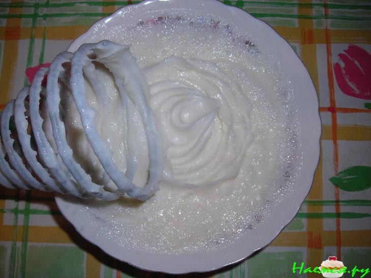 Кокосовые пирожные со сливочным кремом Кокосовые пирожные со сливочным кремом