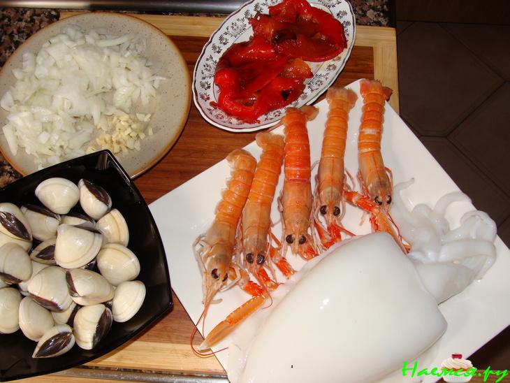 "Фидеуа"-паста с морепродуктами