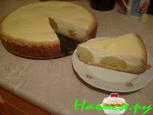 Пирог с творогом и персиками