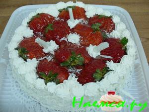 Торт " Клубничный калейдоскоп"