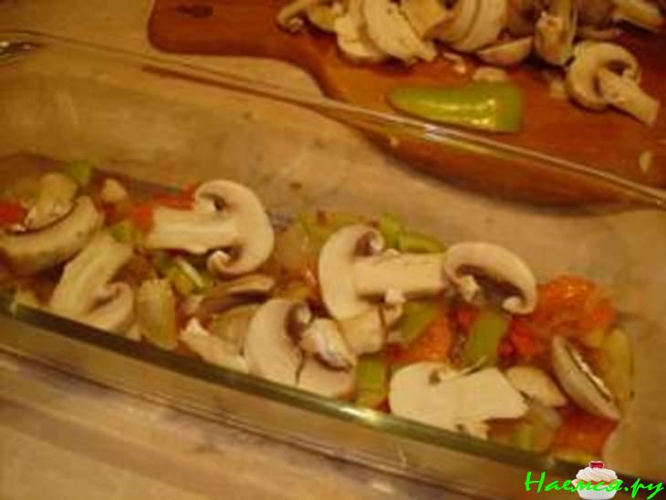 Щука жареная с овощным гарниром под сливочным соусом "По щучьему веленью, по моему хотенью!"