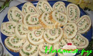 Рулет с сыром и спаржей