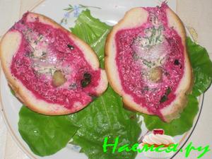 Селедка в шубке на французском батоне