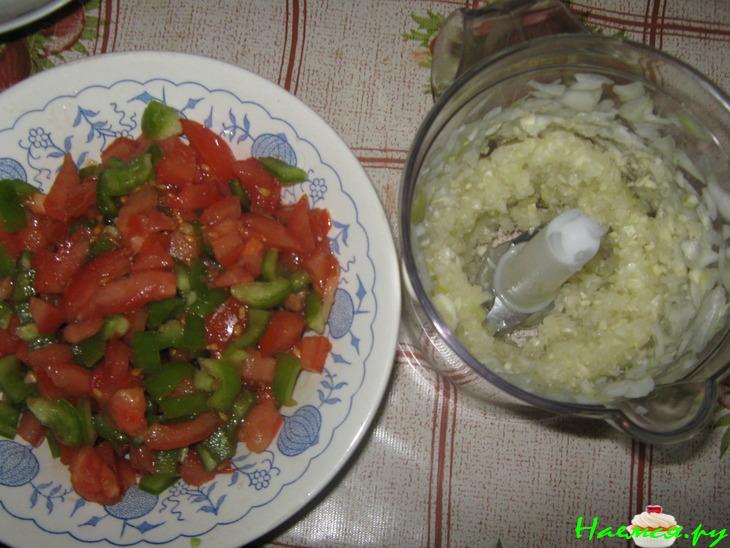 Курочка с овощами и чесноком Курочка с овощами и чесноком