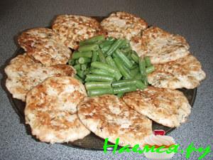 Рыбные котлеты по-гречески