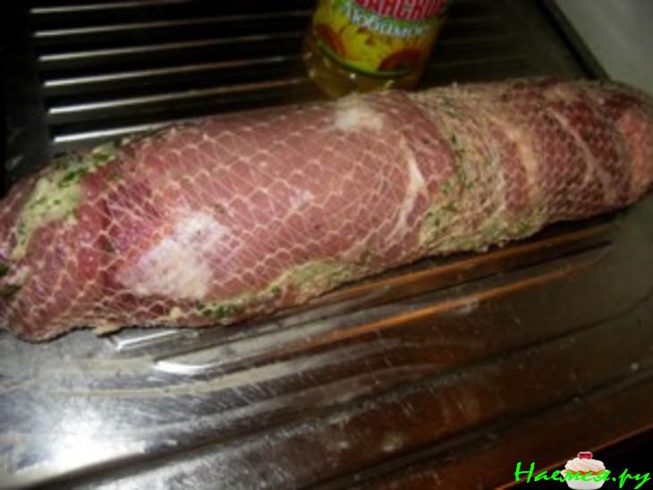 Рулет из свинины с грушами и сыром Рулет из свинины с грушами и сыром