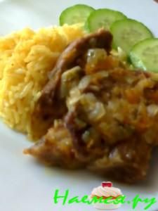 Тушёная говядина под соусом