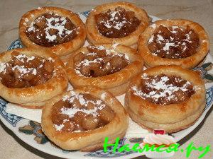 Корзиночки с яблоками в карамели Корзиночки с яблоками в карамели