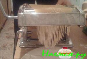 Домашняя лапша с сыром