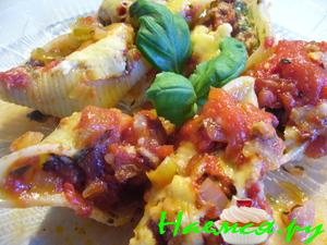 Conchiglioni (ракушки) фаршированные мясом, шпинатом и сыром