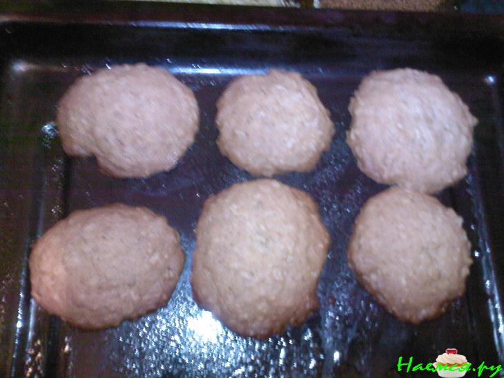 Овсяное печенье с медом и грецкими орехами