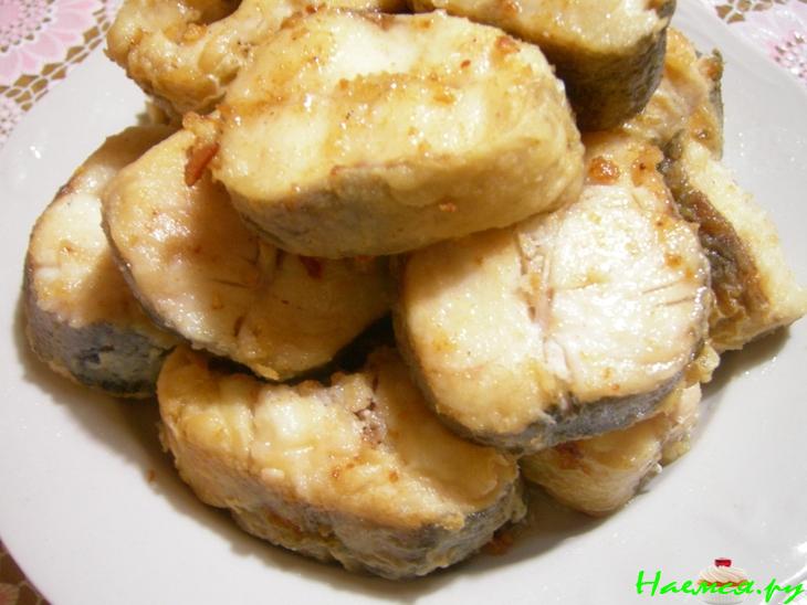 Рыба жареная во фруктово-ягодном маринаде