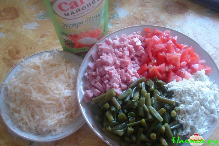 Салат с ветчиной и фасолью "Сытый муж"