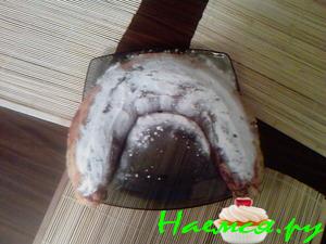 Рулет с изюмом и орехами Рулет с изюмом и орехами