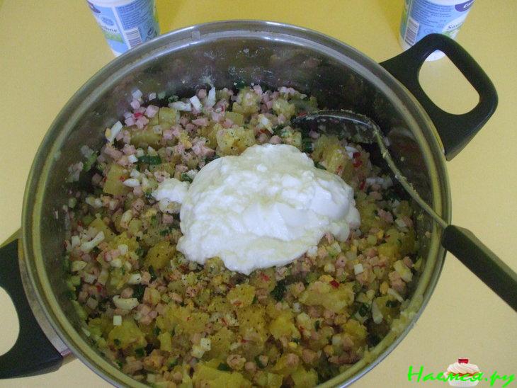 Окрошка на сливках с газированной минеральной водой